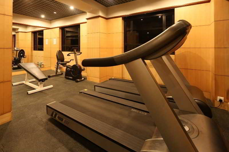 Khách sạn Express & Novena, An Ihg